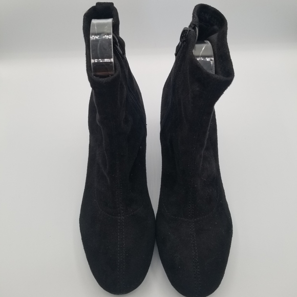 BAR III NWOT Faux Suede Clear Block Heel Side Zip Bootie - Picture 4 of 7